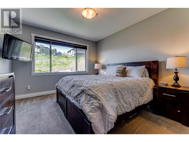 105 Blackcomb Crt, House other with 5 bedrooms, 3 bathrooms and 6 parking in Vernon BC | Image 18