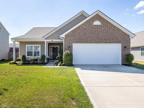 6607 Laurelwood Dr, Pendleton, IN, 46064-1369 | Card Image