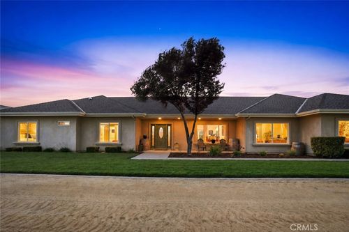 220 Cook Ct, Templeton, CA, 93465-9605 | Card Image