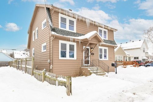 7413 15th Avenue, Kenosha, WI, 53143 | Card Image