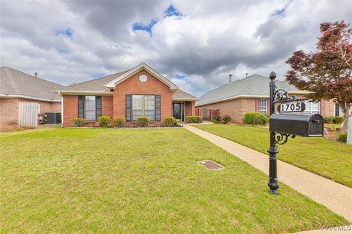 1705 Pebble Creek Dr, Prattville, AL, 36066-7208 | Card Image