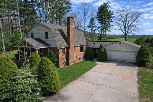 326 Jingle Valley Rd, West Kingston, RI, 02892-1950 | Card Image