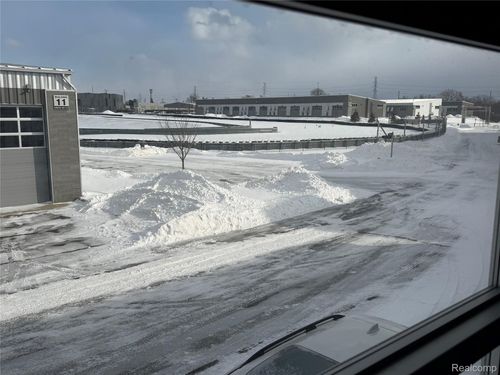 123 Pit Lane, Pontiac, MI, 48341 | Card Image