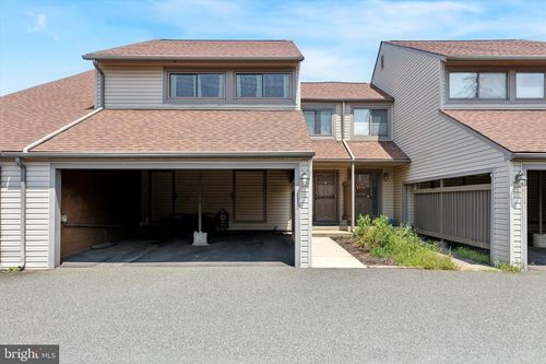 412 Bridge St, COLLEGEVILLE, PA, 19426-3530 | Card Image