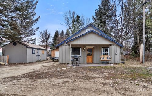 201 W Commercial St, Idaho City, ID, 83631-1200 | Card Image
