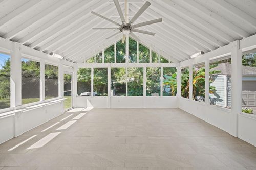 1514 Laurel St, La Marque, TX, 77568-5820 | Card Image