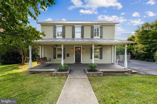 703 Dranesville Rd, Herndon, VA, 20170-3224 | Card Image