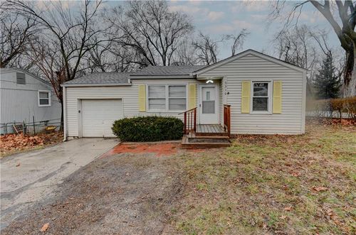 5310 Barnes Ave, Kansas City, MO, 64119-3733 | Card Image