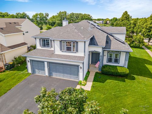 521 Winslow Way, Lake In The Hills, IL, 60156-6222 | Card Image
