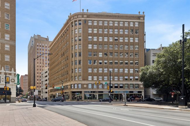 View of building exterior | Image 38