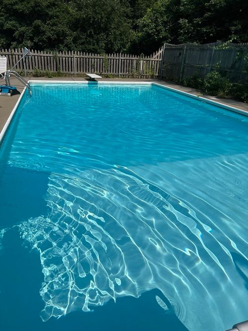 27 Hillside Dr, Sturbridge, MA, 01566-1103 | Card Image