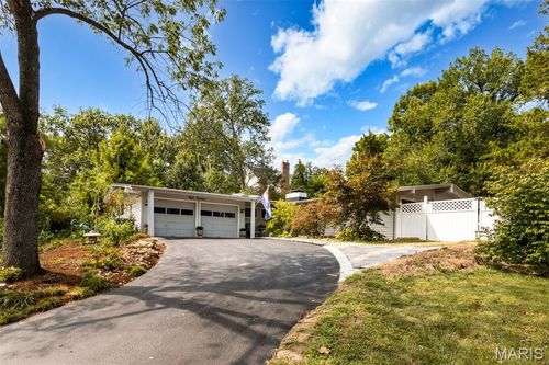 814 Kinyon Ct, Kirkwood, MO, 63122-5559 | Card Image