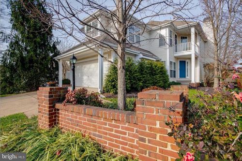9810 Bolton Village Ct, FAIRFAX, VA, 22032-1147 | Card Image