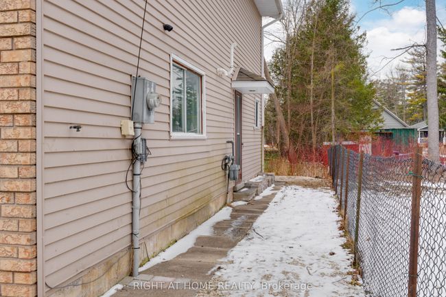 138 45th St N, House other with 4 bedrooms, 3 bathrooms and 8 parking in Wasaga Beach ON | Image 29