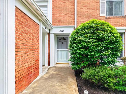 802-1818 Foxcroft Ln, Allison Park, PA, 15101-3258 | Card Image