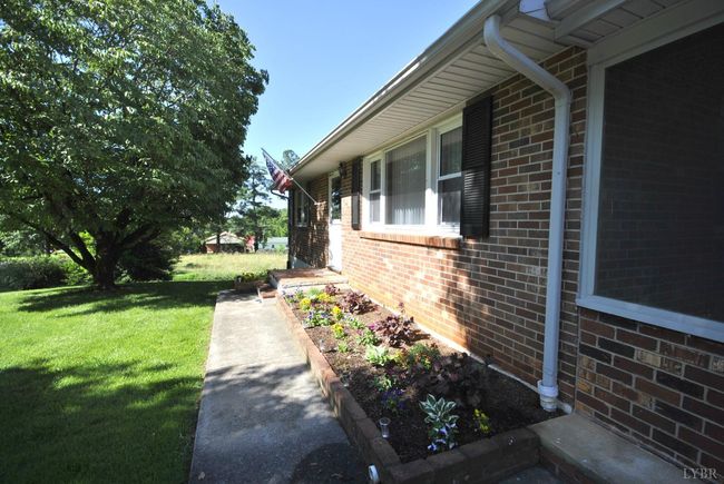 112 Half Moon Ln, House other with 3 bedrooms, 3 bathrooms and null parking in Rustburg VA | Image 7