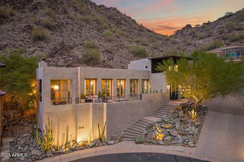 10442 N Central Ave, Phoenix, AZ, 85020-1052 | Card Image