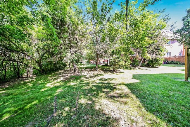 23 Michael Way, Condo with 3 bedrooms, 5 bathrooms and 1 parking in Markham ON | Image 36