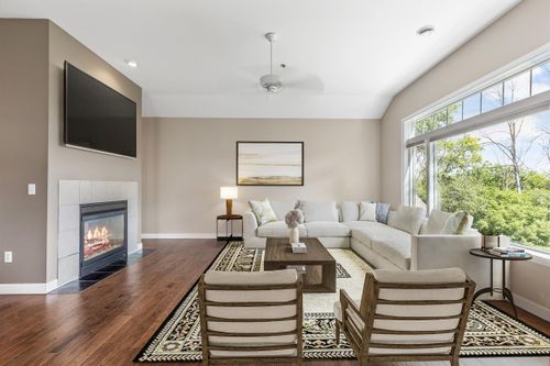 18235 W Wisconsin Ave, Brookfield, WI, 53045-5607 | Card Image