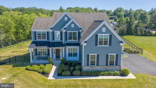 1 Bennett Ln, NEWTOWN, PA, 18940-3100 | Card Image