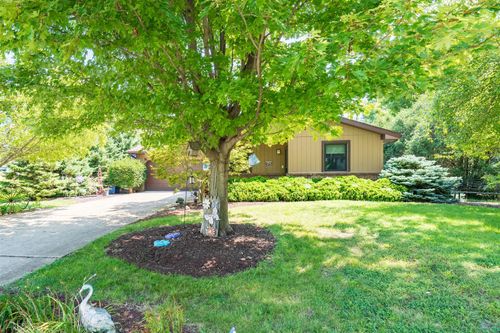 1214 N Kennedy Dr, Pontiac, IL, 61764-9110 | Card Image