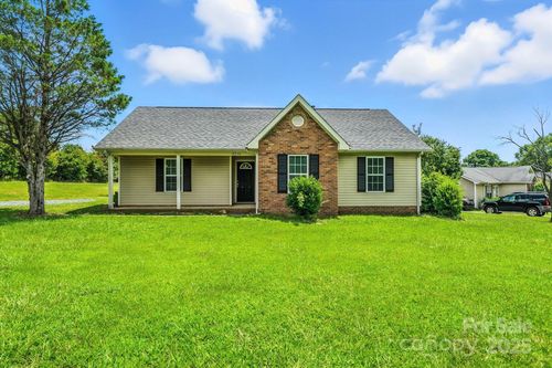 5216 Willow Run Dr, Monroe, NC, 28110-7373 | Card Image