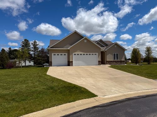 6960 Barney Ct, West Bend, WI, 53090-7508 | Card Image