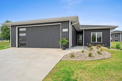 4001 Antwerp Avenue, HOWARD, WI, 54313 | Card Image