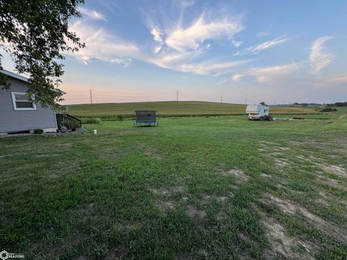 69020 Dallas Rd, Atlantic, IA, 50022-8638 | Card Image