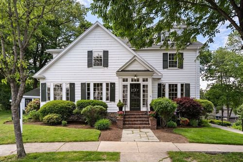 70 Kensington Park, Arlington, MA, 02476-8039 | Card Image
