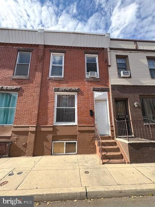 2422 S Marshall St, PHILADELPHIA, PA, 19148-3825 | Card Image