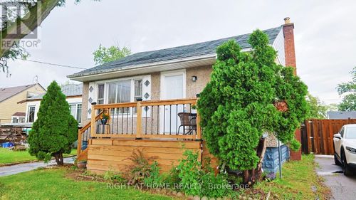 82 Normanhurst Ave, Hamilton, ON, L8H5M6 | Card Image