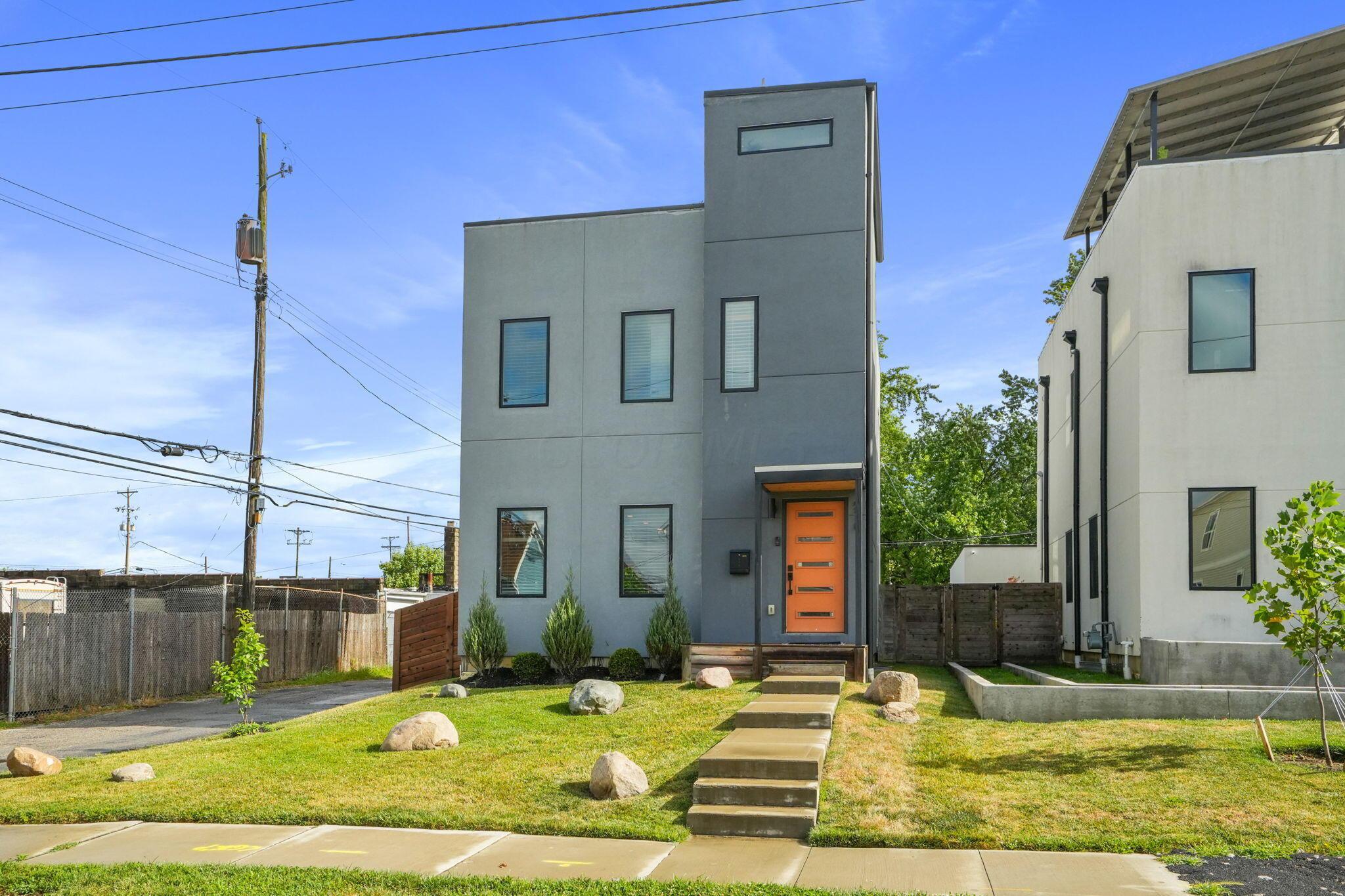 2nd Ave, Columbus, OH 43201