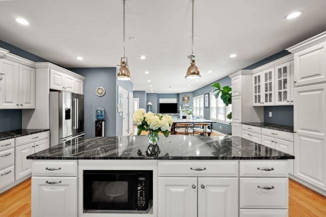 106 Edgemoor Ave, House other with 3 bedrooms, 3 bathrooms and 5 parking in Wellesley MA | Image 15