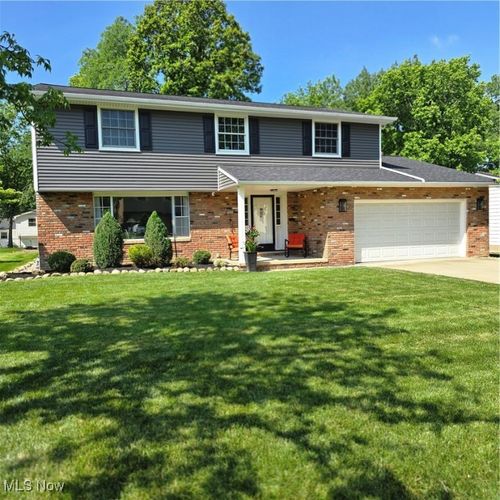 14501 Cherokee Trl, Middleburg Heights, OH, 44130-6646 | Card Image
