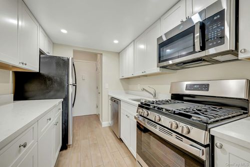 apt-1b-505 White Plains Rd, Eastchester, NY, 10709-5523 | Card Image