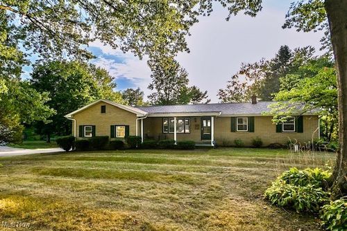 6345 Chesham Drive Ne, Canton, OH, 44721 | Card Image