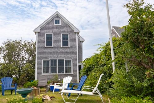 56 Plymouth Ave, Duxbury, MA, 02332-4031 | Card Image