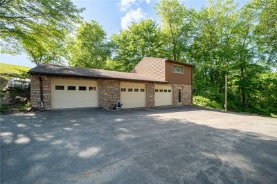 4345 Green Garden Rd, House other with 5 bedrooms, 2 bathrooms and 3 parking in Raccoon Twp PA | Image 2