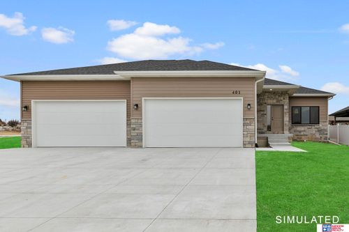 401 Half Moon Dr, Lincoln, NE, 68527-1502 | Card Image