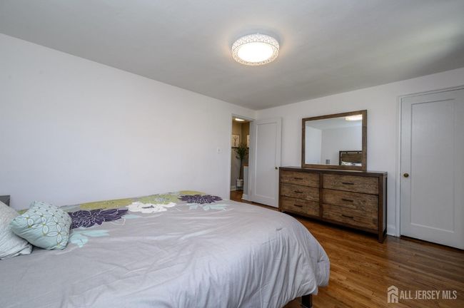 245 Newman St, Townhouse with 2 bedrooms, 1 bathrooms and null parking in Metuchen NJ | Image 17