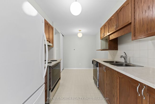 45 Wrenwood Cres, Condo with 3 bedrooms, 3 bathrooms and 1 parking in Nepean ON | Image 15
