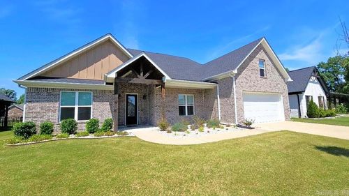 7445 Northwood Dr, Benton, AR, 72019-8909 | Card Image
