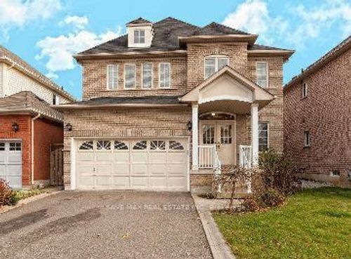 10 Milkweed Cres, Brampton, ON, L7A1T8 | Card Image
