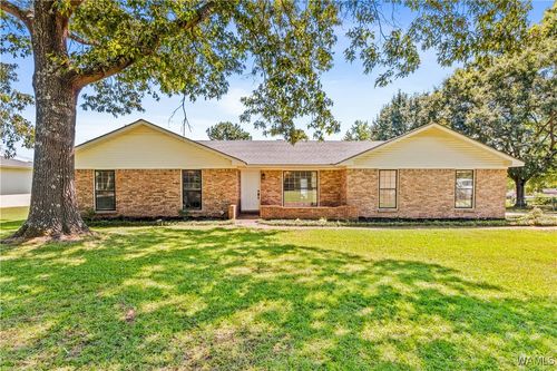 1946 4th Ave Nw, Fayette, AL, 35555-1219 | Card Image