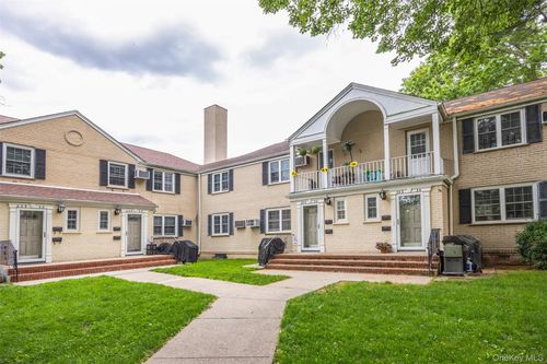 2a-223 65th Ave, Oakland Gardens, NY, 11364-2314 | Card Image