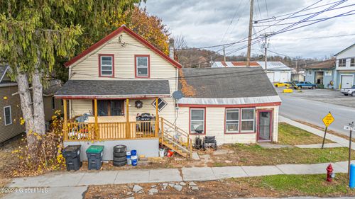 27-29 Taylor St, Fort Edward, NY, 12828-1627 | Card Image