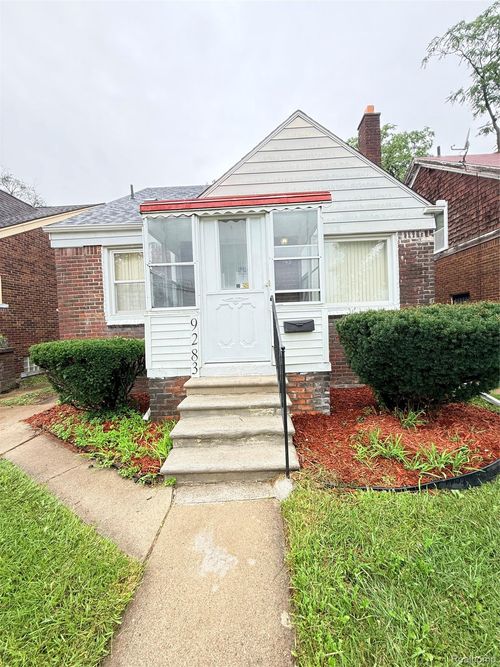 9283 Birwood St, Detroit, MI, 48204-2640 | Card Image