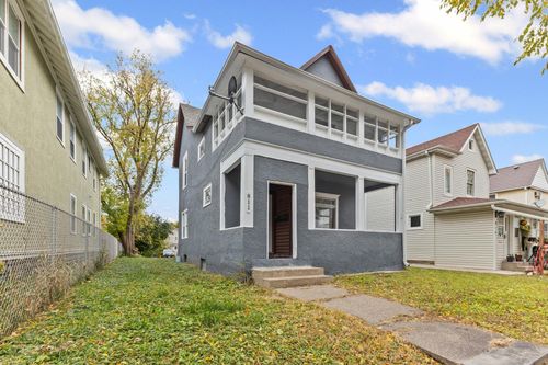 811 Queen Ave N, Minneapolis, MN, 55411-3641 | Card Image
