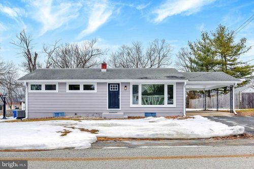 127 Lakeview Dr, Carlisle, PA, 17013-1038 | Card Image